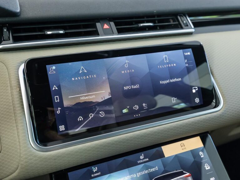 Land Rover Range Rover Velar 2.0 P400e R-Dynamic SE