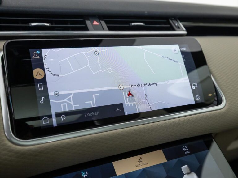 Land Rover Range Rover Velar 2.0 P400e R-Dynamic SE