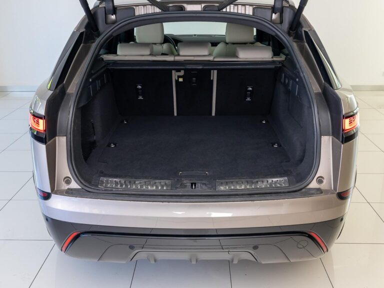 Land Rover Range Rover Velar 2.0 P400e R-Dynamic SE