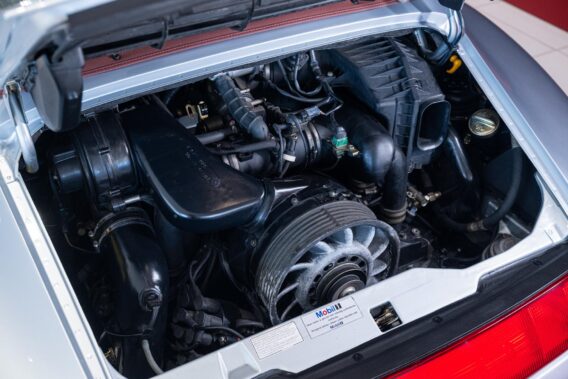 Porsche 911 Carrera