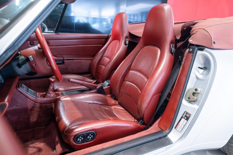 Porsche 911 Carrera