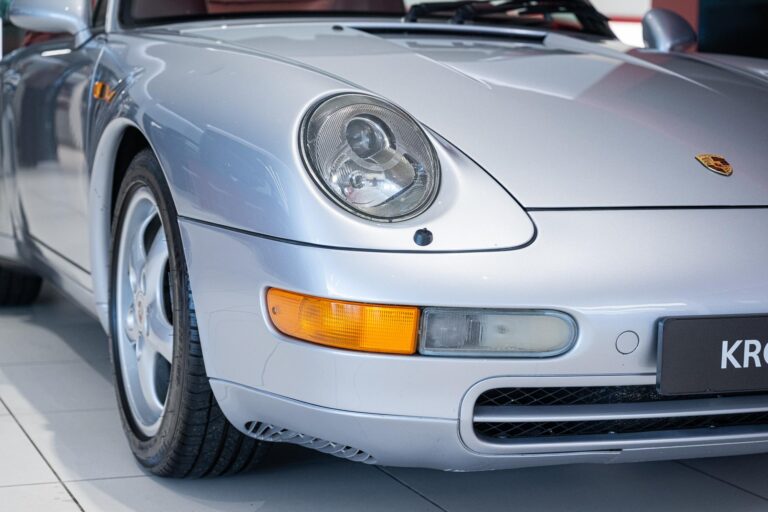 Porsche 911 Carrera