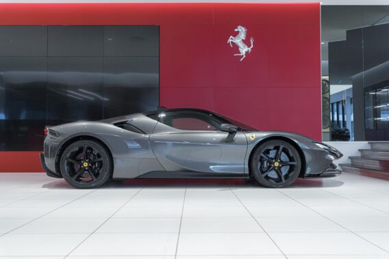 Ferrari SF90 Stradale