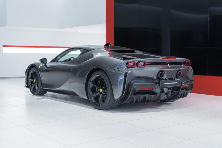 Ferrari SF90 Stradale