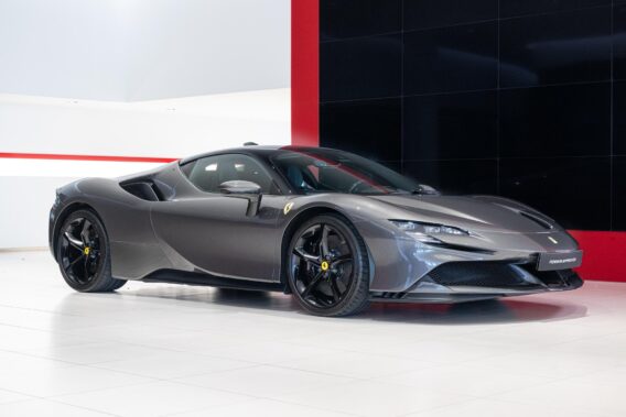 Ferrari SF90 Stradale