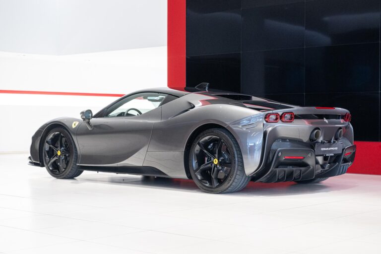 Ferrari SF90 Stradale