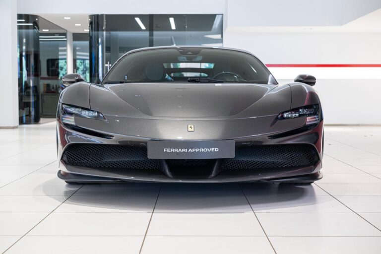 Ferrari SF90 Stradale