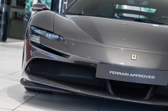 Ferrari SF90 Stradale