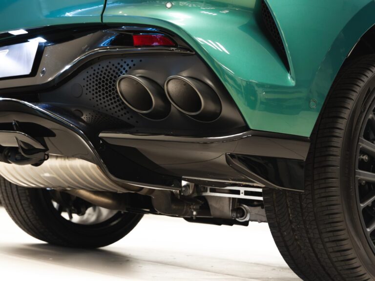 Aston Martin DBX DBX707