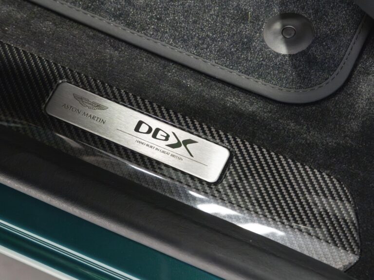 Aston Martin DBX DBX707