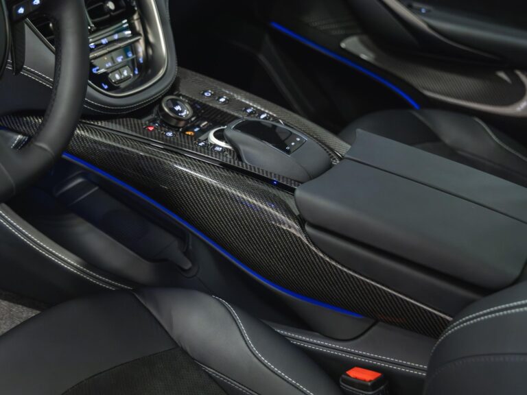 Aston Martin DBX DBX707