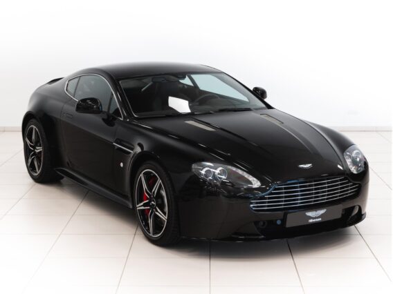 Aston Martin V8 Vantage S 2017