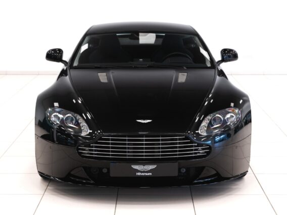 Aston Martin V8 Vantage S 2017