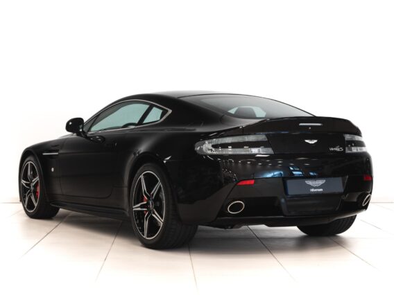 Aston Martin V8 Vantage S 2017