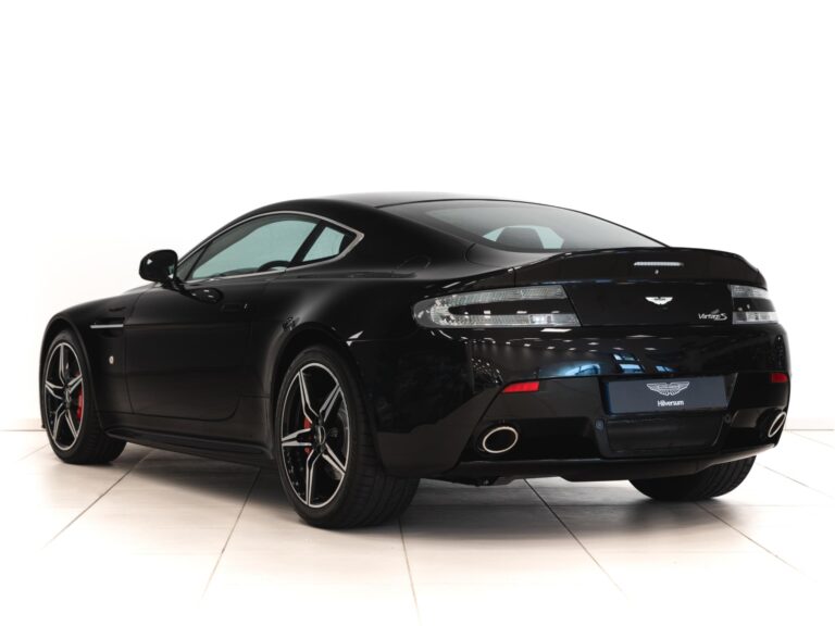 Aston Martin V8 Vantage S 2017
