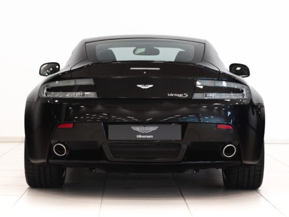 Aston Martin V8 Vantage S 2017