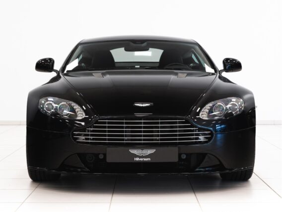 Aston Martin V8 Vantage S 2017