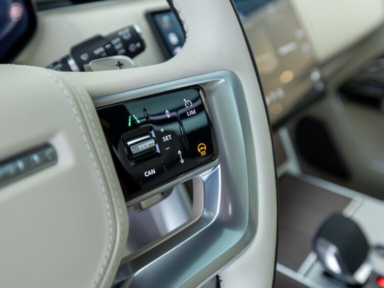 Land Rover Range Rover 3.0 P550e Autobiography PHEV