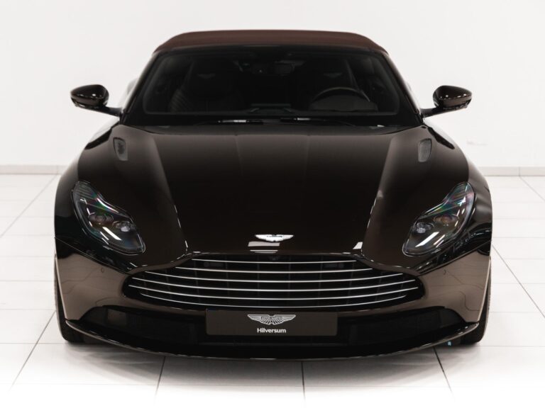 Aston Martin DB11 Volante