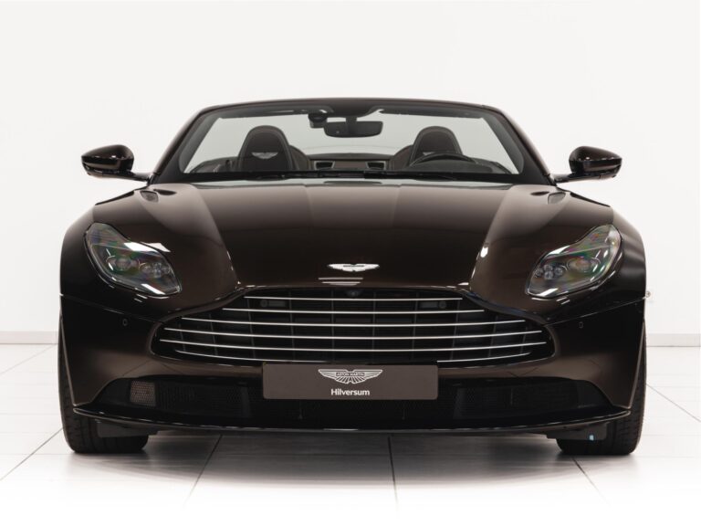 Aston Martin DB11 Volante