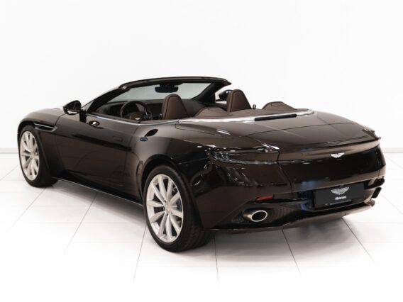 Aston Martin DB11 Volante