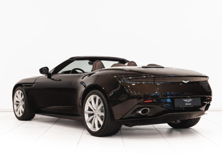 Aston Martin DB11 Volante
