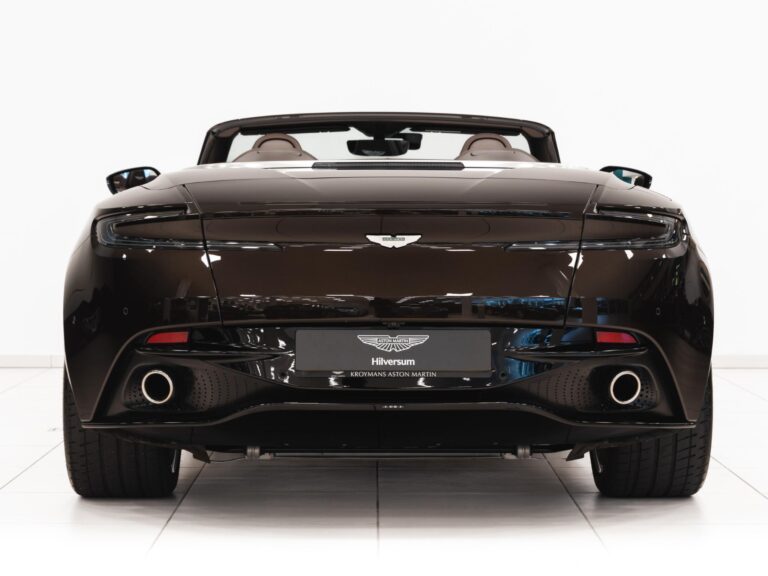Aston Martin DB11 Volante