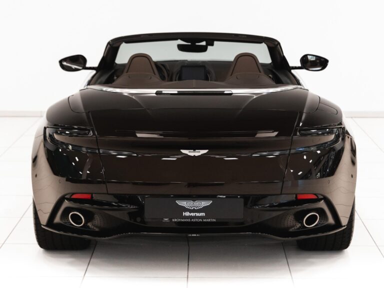 Aston Martin DB11 Volante