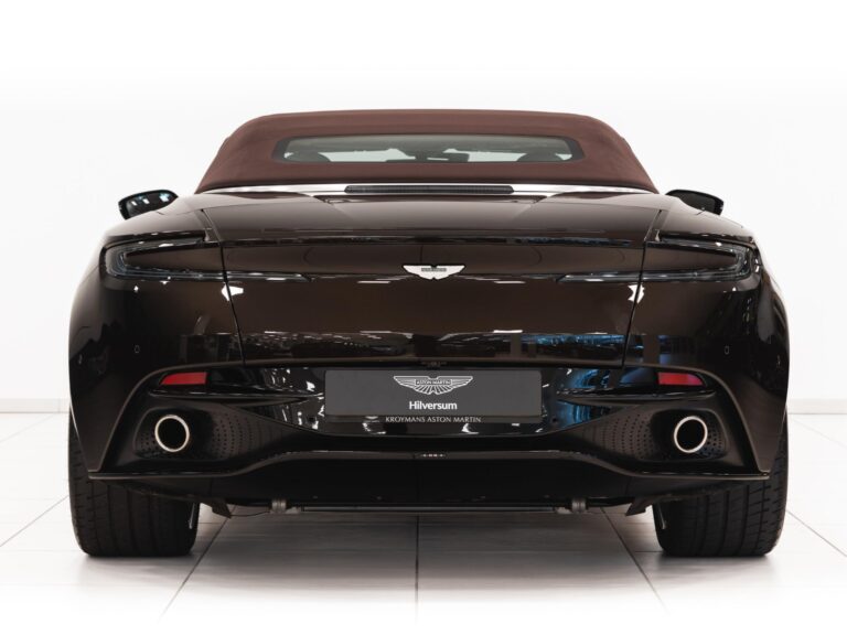 Aston Martin DB11 Volante