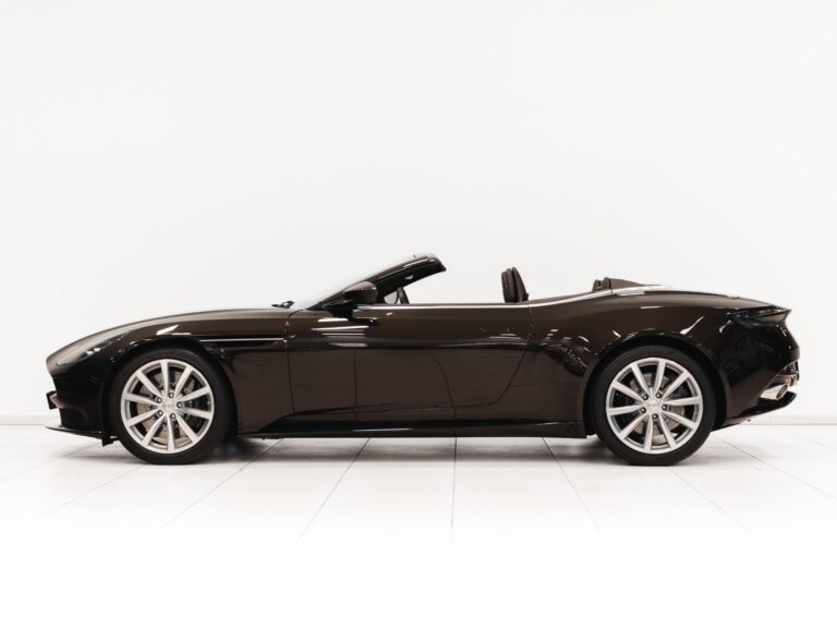 Aston Martin DB11 Volante