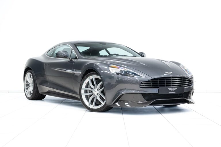 Aston Martin Vanquish Coupe 8-Speed