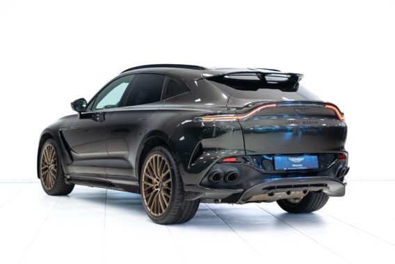 Aston Martin DBX 707