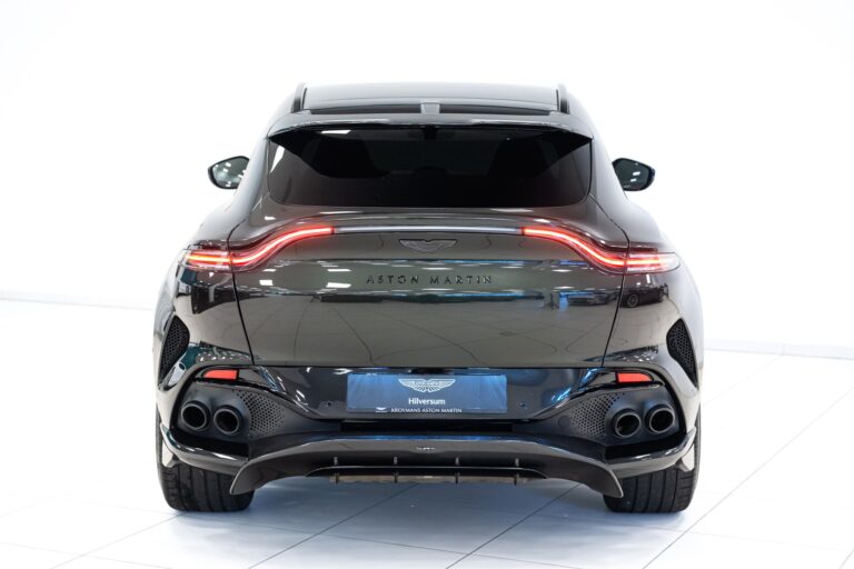 Aston Martin DBX 707